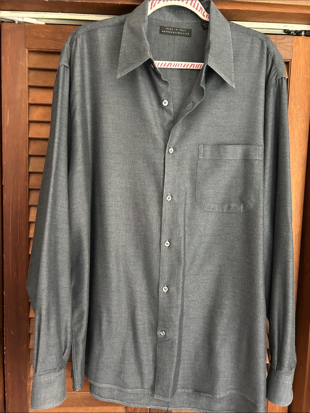 Made in Italy Metropolitan View Men's Long-Sleeve Button-Up Shirt in Dark Gray